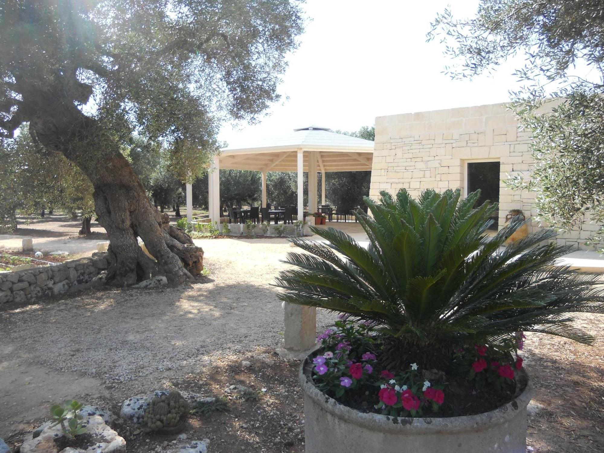 Tenuta Pigliano Hotel Bagnolo del Salento Bagian luar foto