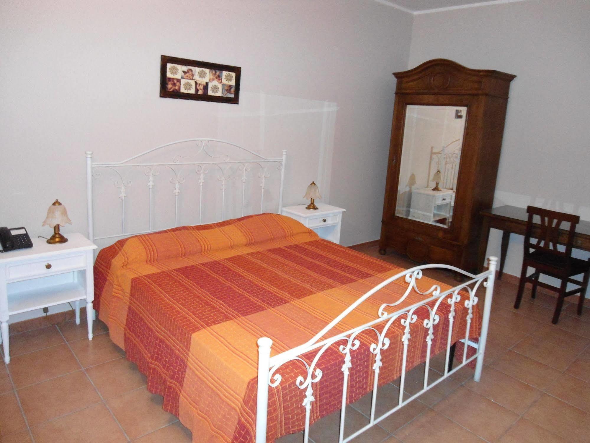 Tenuta Pigliano Hotel Bagnolo del Salento Bagian luar foto